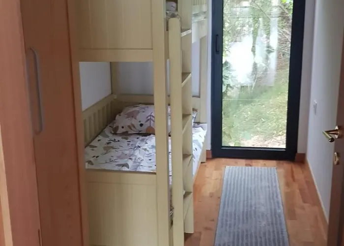 Ela - Cape Of Rodon Willa